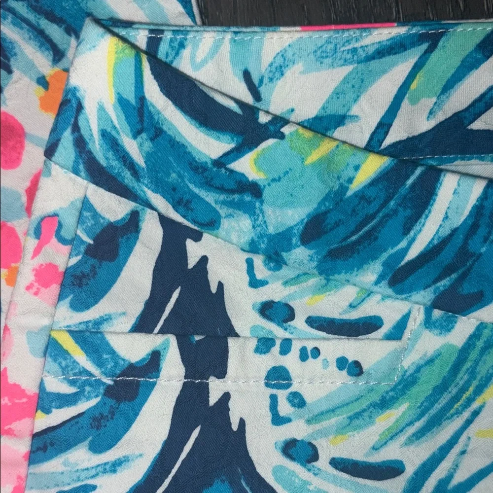NWOT! Lilly Pulitzer 00 White Pants w/ beautiful bright bold color pattern - Picture 4 of 11